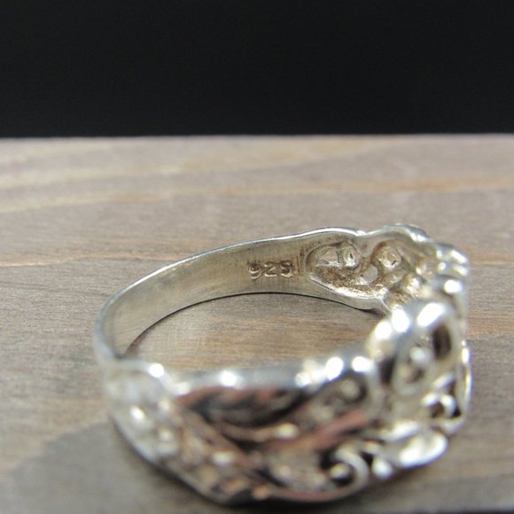 Size 8 Sterling Silver Diamond Cut Rustic Floral Band Ring Vintage - Picture 6 of 9